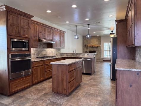 1706 Link Drive Kingsland TX 78639