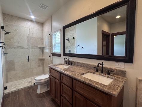 1706 Link Drive Kingsland TX 78639