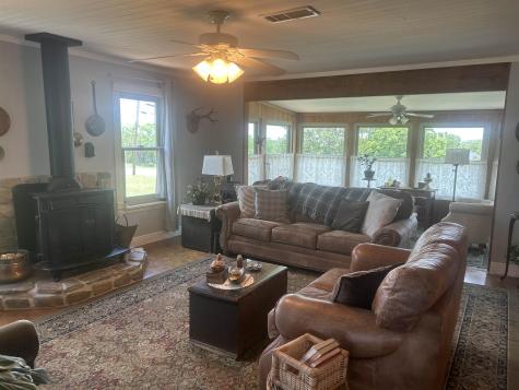 1109 Ashley Avenue Llano TX 78643
