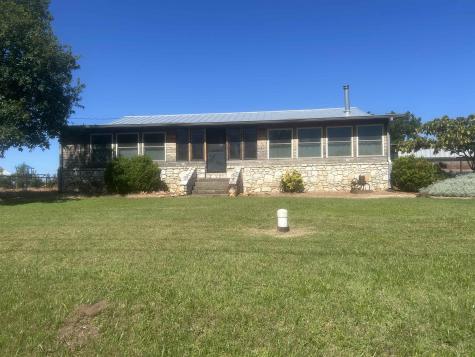 1109 Ashley Avenue Llano TX 78643