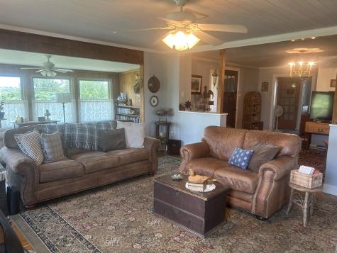 1109 Ashley Avenue Llano TX 78643