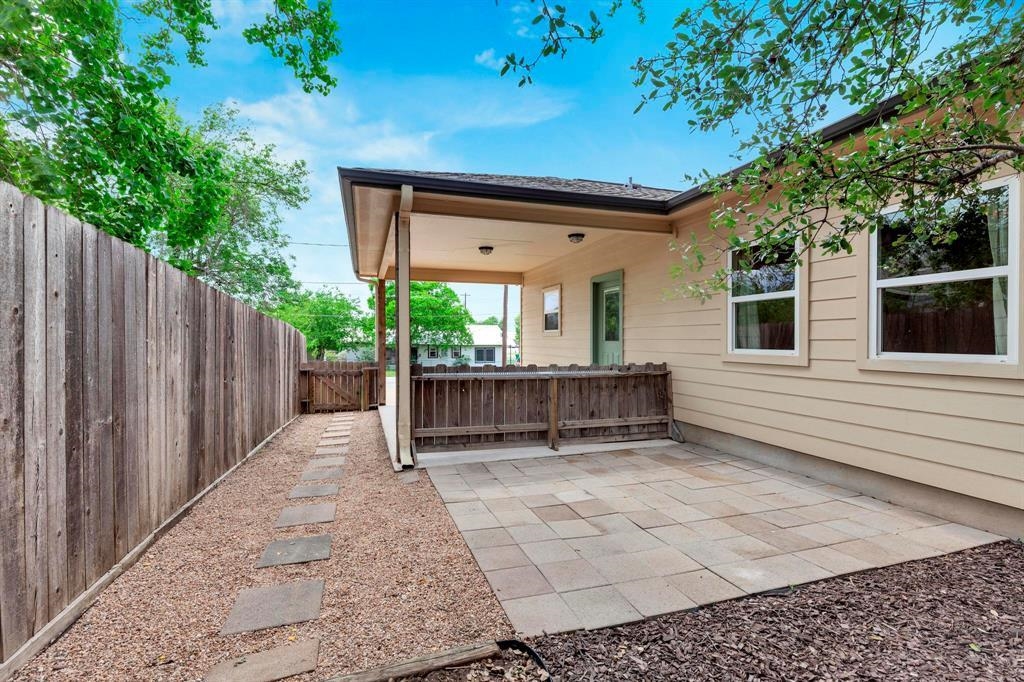 607 5th Street Marble Falls TX 78654