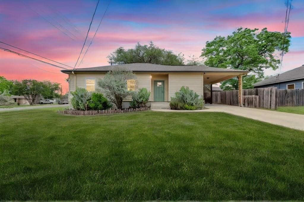 607 5th Street Marble Falls TX 78654