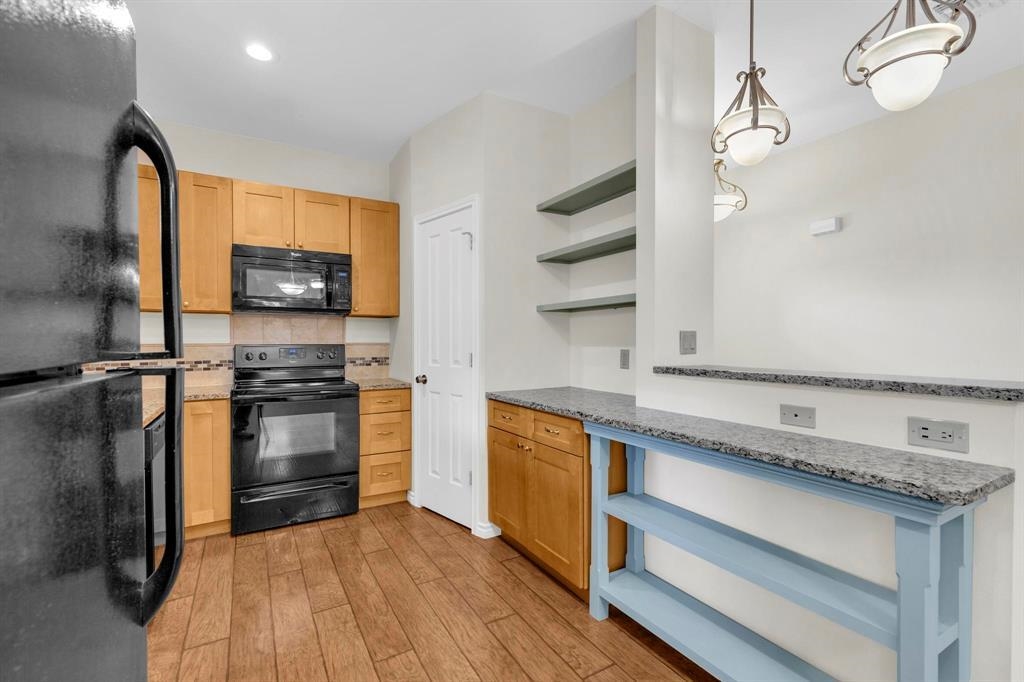 607 5th Street Marble Falls TX 78654
