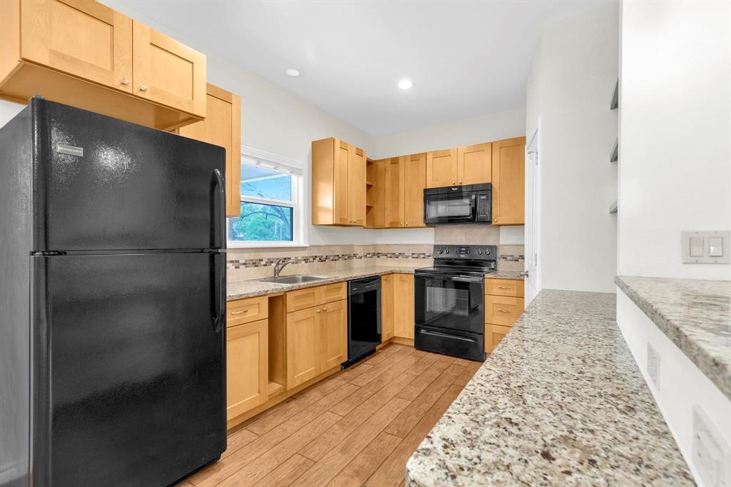607 5th Street Marble Falls TX 78654