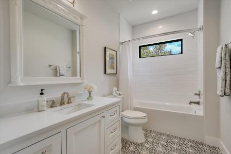 1005 Cats Eye Horseshoe Bay TX 78657