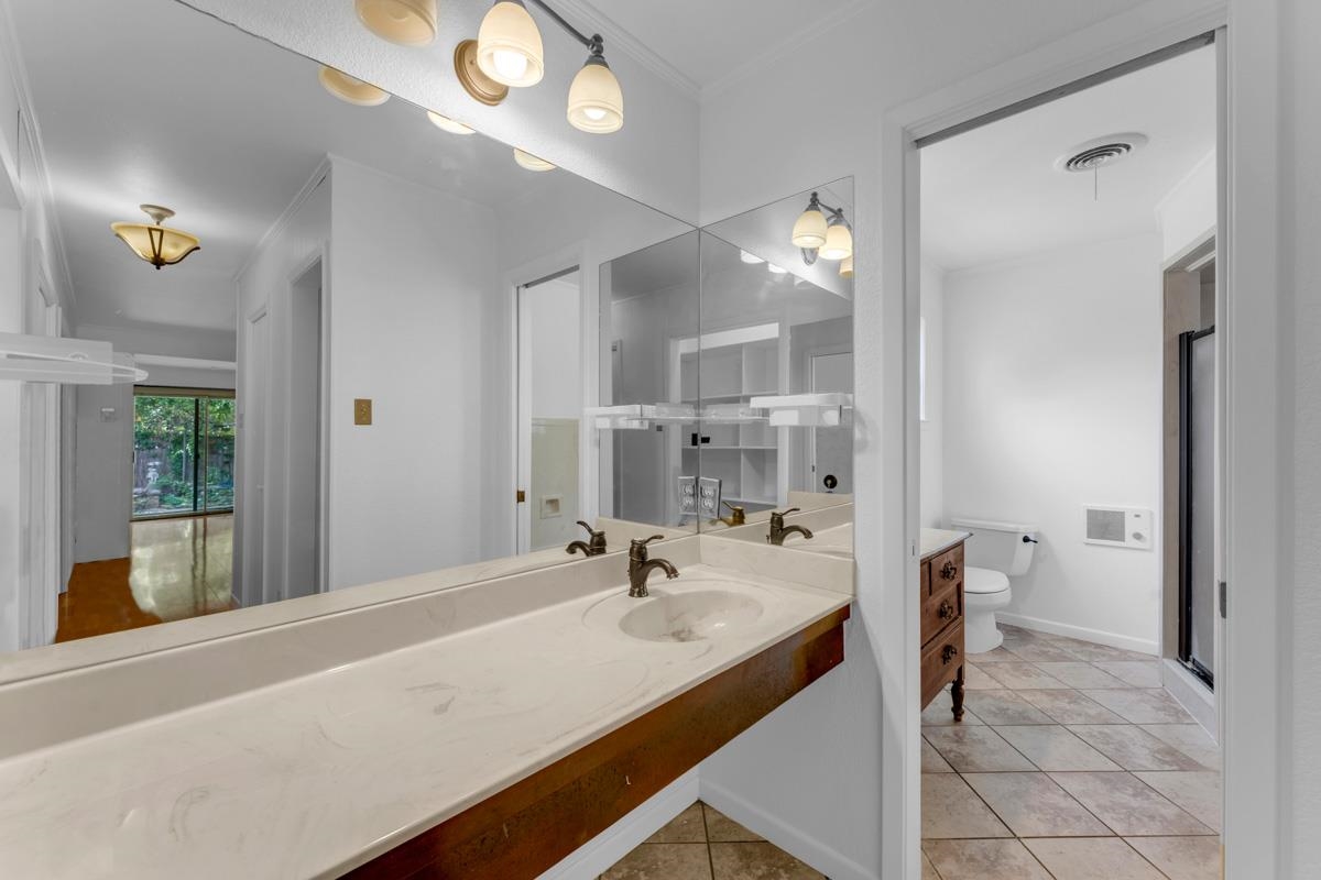 1011 N Vandeveer Street Burnet TX 78611