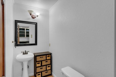 1011 N Vandeveer Street Burnet TX 78611