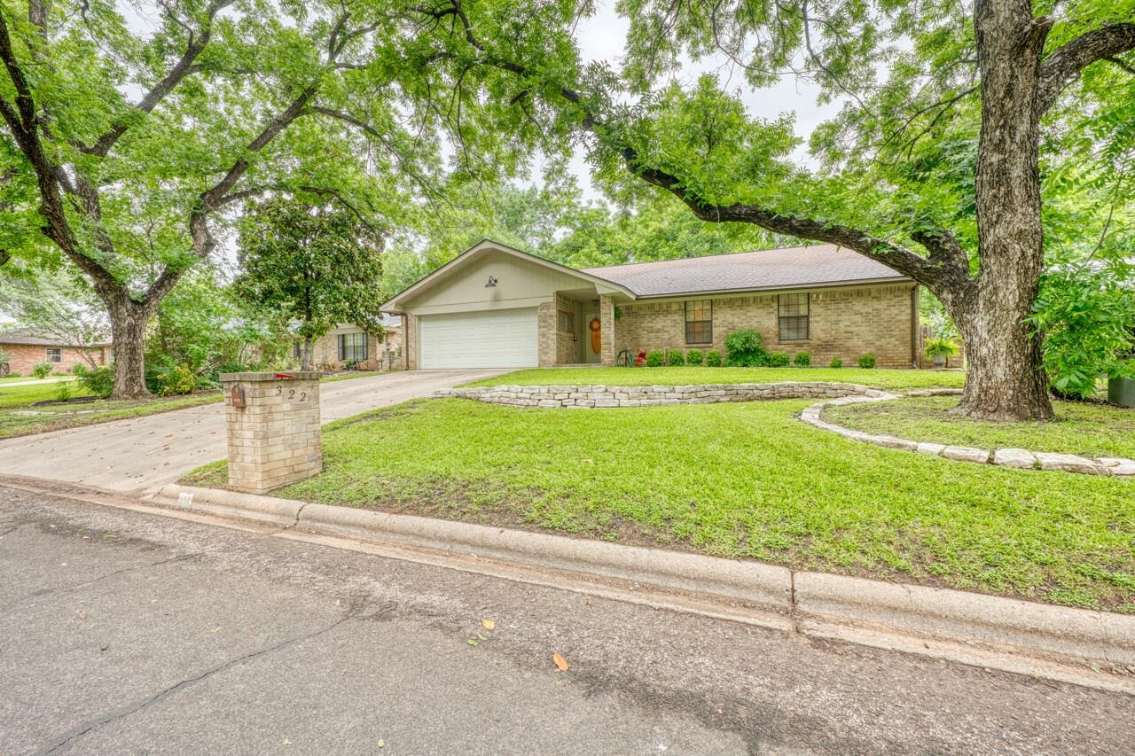 322 San Saba Street Meadowlakes TX 78654