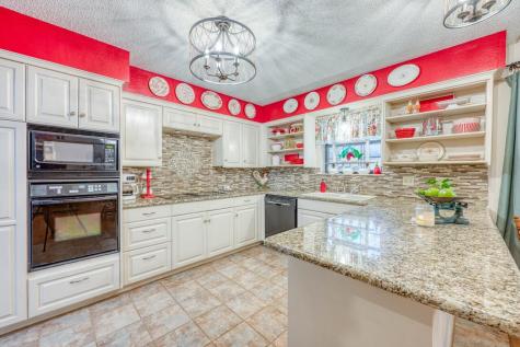322 San Saba Street Meadowlakes TX 78654