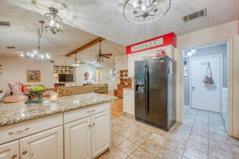 322 San Saba Street Meadowlakes TX 78654