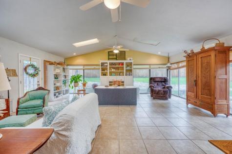 322 San Saba Street Meadowlakes TX 78654