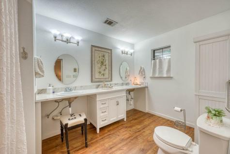 322 San Saba Street Meadowlakes TX 78654