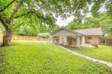322 San Saba Street Meadowlakes TX 78654
