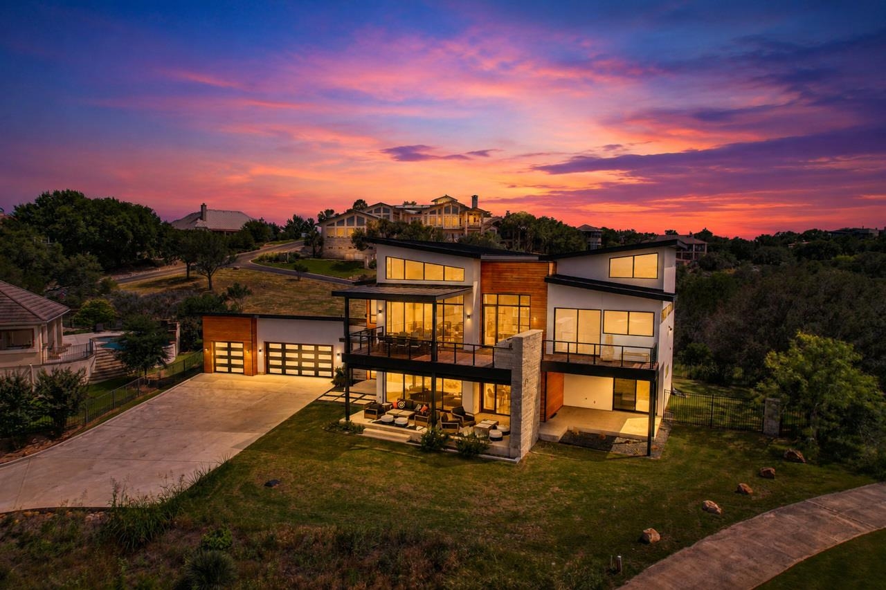 207 Kites Court Horseshoe Bay TX 78657