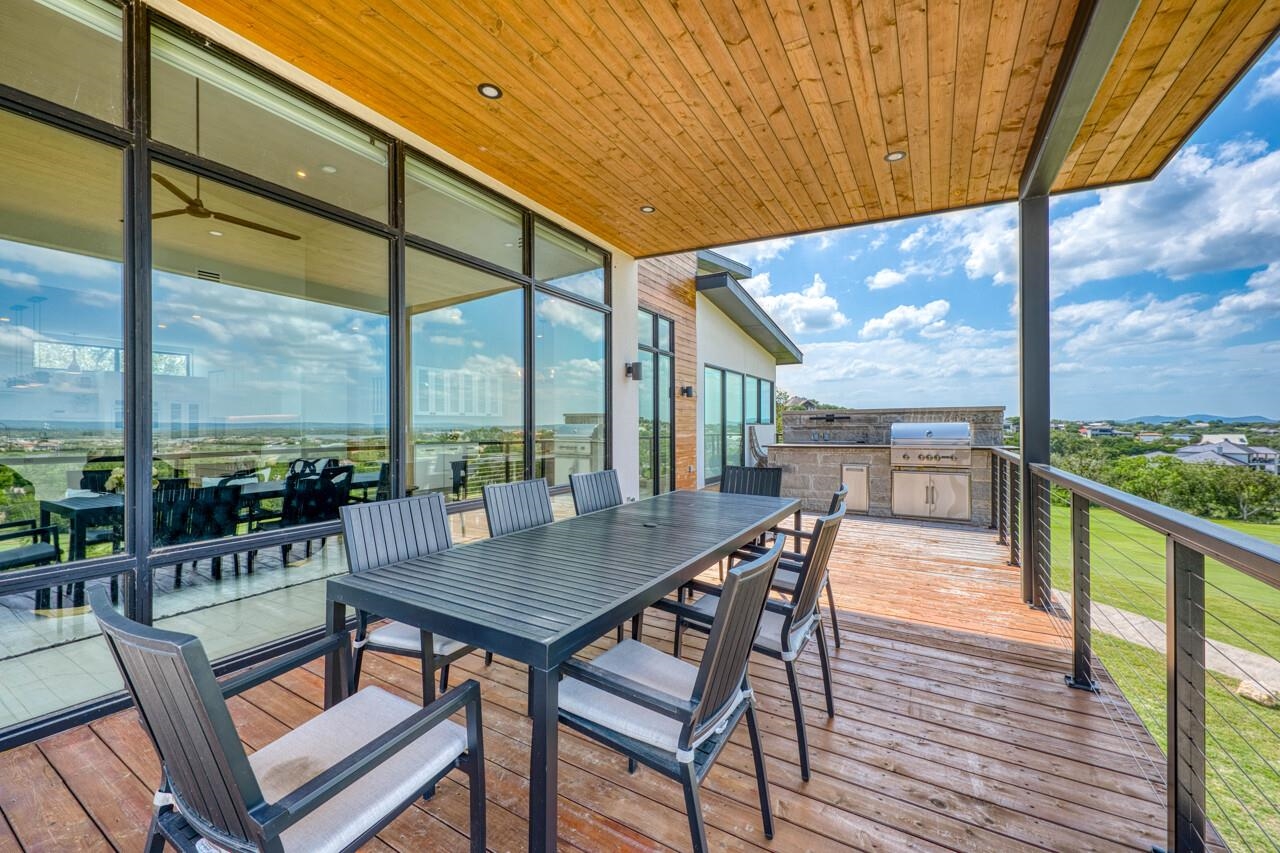 207 Kites Court Horseshoe Bay TX 78657