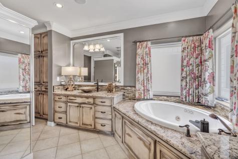221 Dominion Horseshoe Bay TX 78657