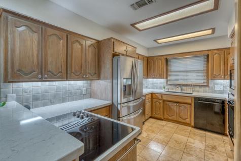 402 Meadowlakes Drive Meadowlakes TX 78654