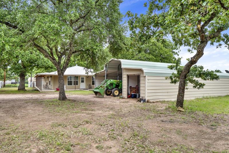 210 Whited Street Tow TX 78672