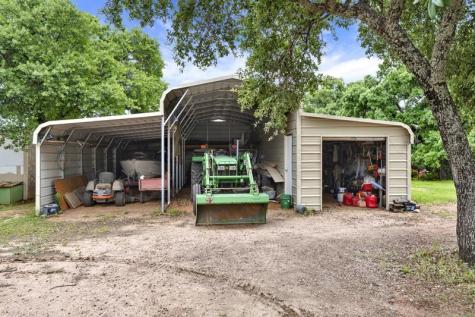 210 Whited Street Tow TX 78672