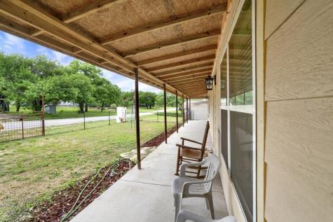 210 Whited Street Tow TX 78672
