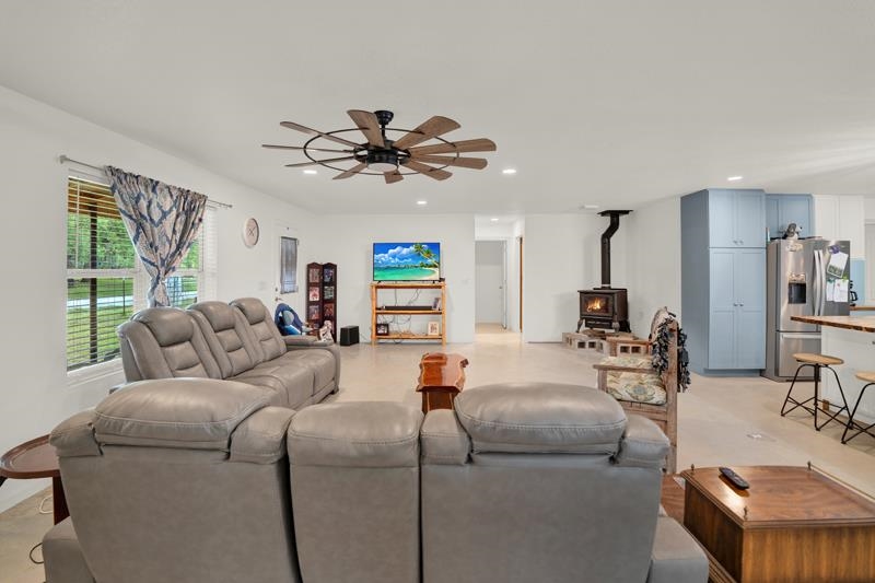 210 Whited Street Tow TX 78672