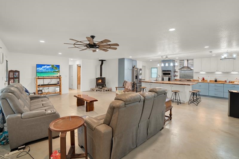 210 Whited Street Tow TX 78672