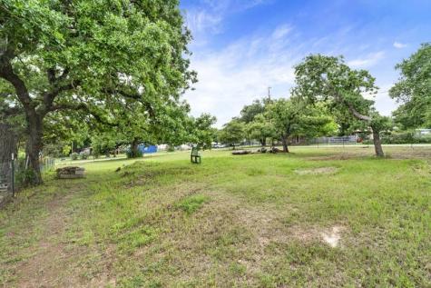 210 Whited Street Tow TX 78672
