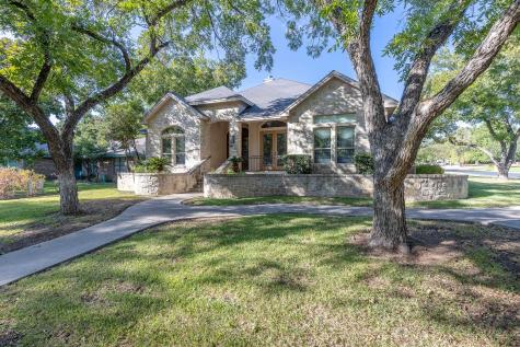 332 San Saba Street Meadowlakes TX 78654