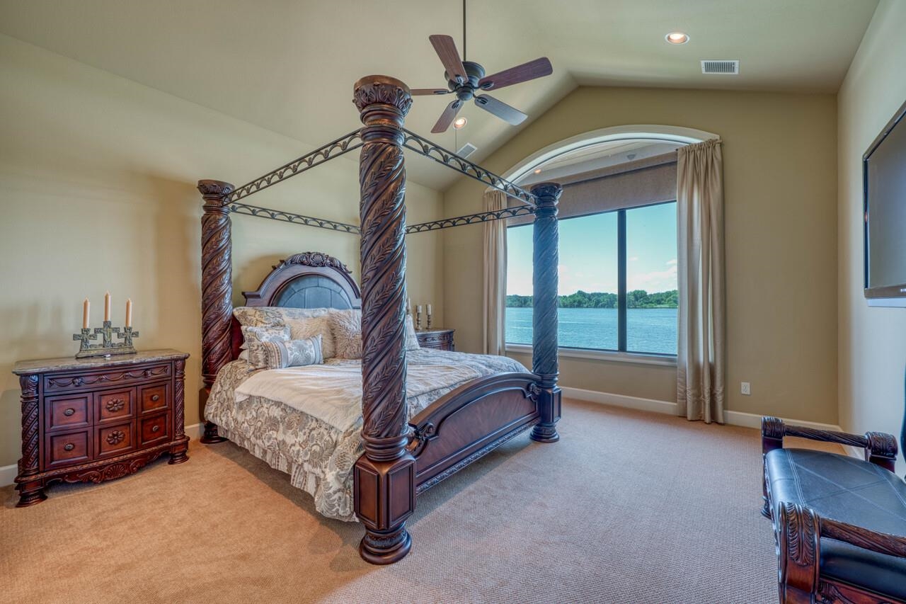 100 Chandler Way Kingsland TX 78639