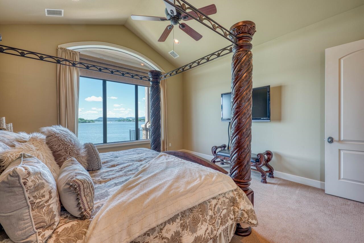 100 Chandler Way Kingsland TX 78639