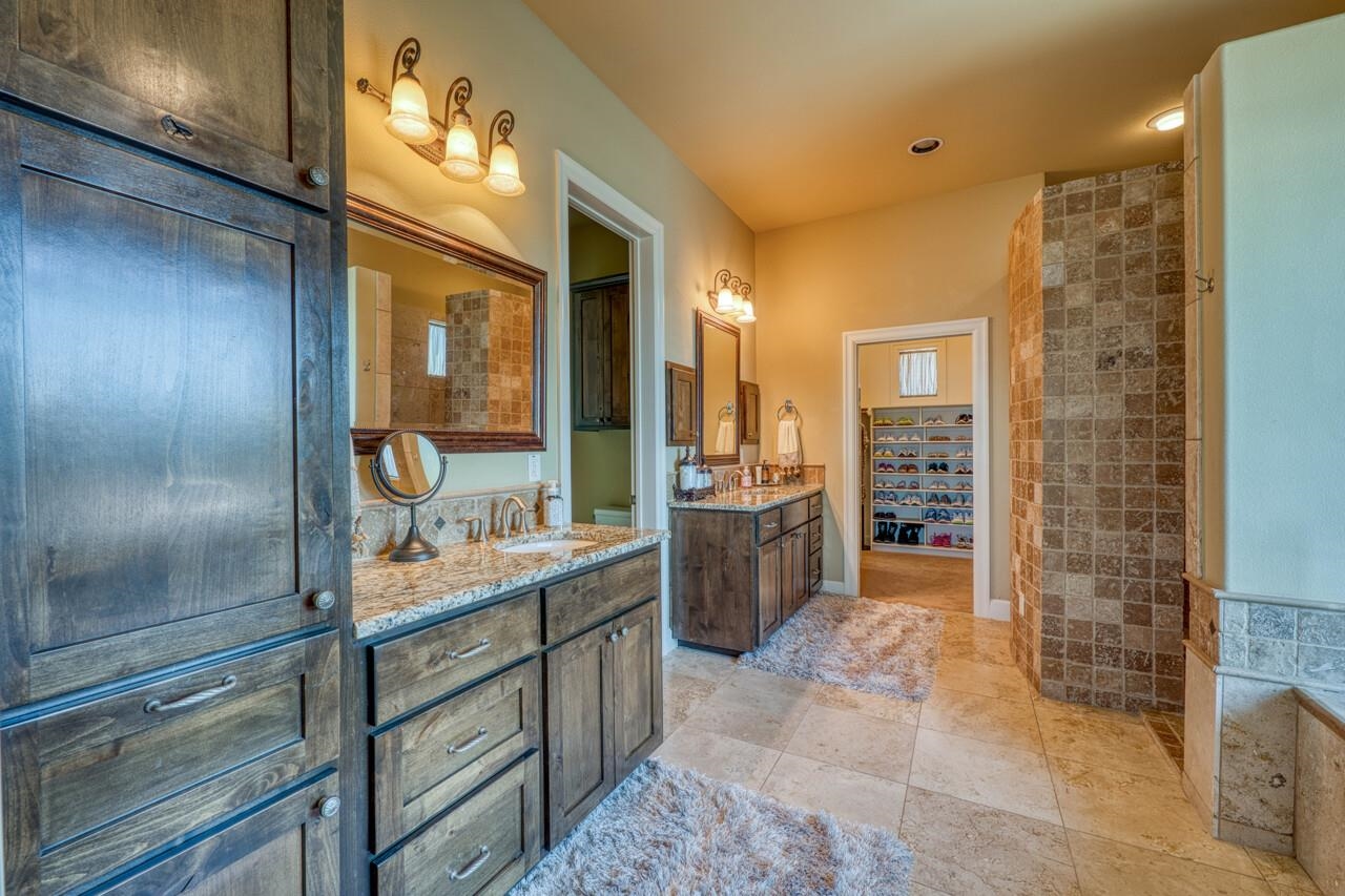 100 Chandler Way Kingsland TX 78639