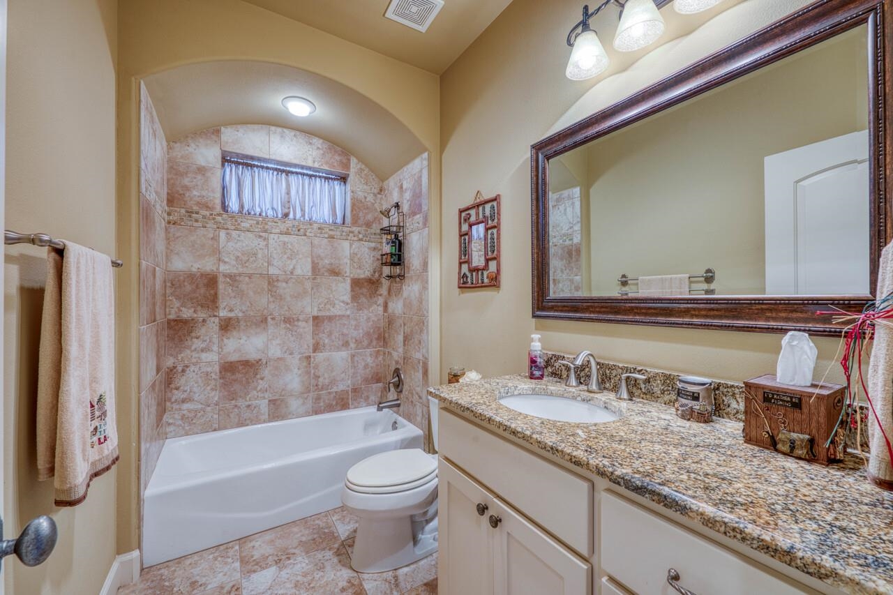 100 Chandler Way Kingsland TX 78639