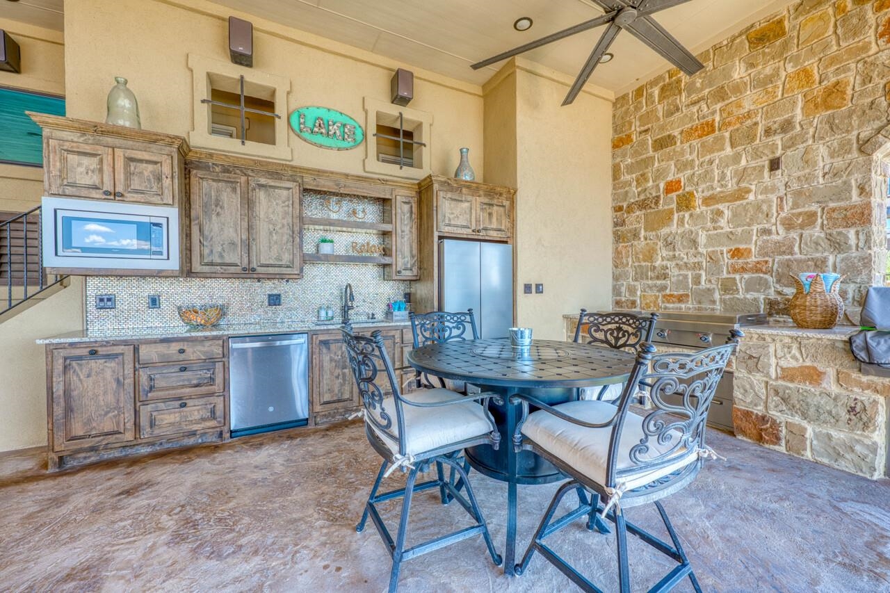 100 Chandler Way Kingsland TX 78639