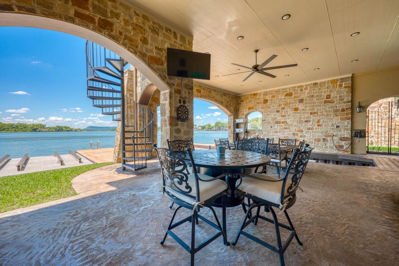 100 Chandler Way Kingsland TX 78639