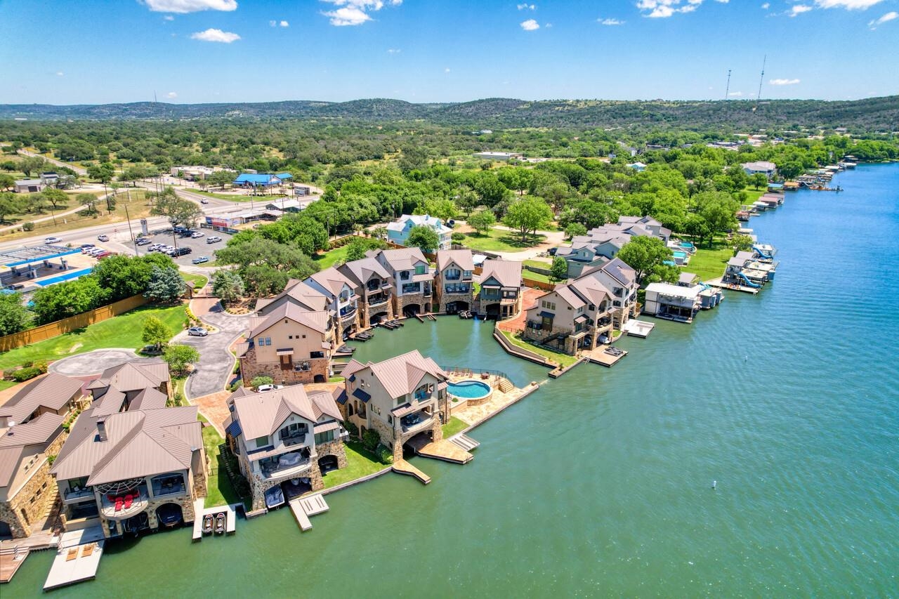 100 Chandler Way Kingsland TX 78639
