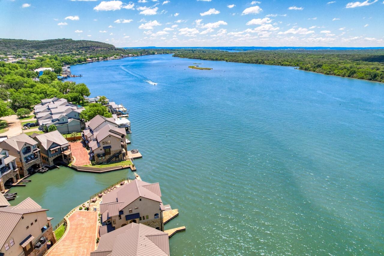 100 Chandler Way Kingsland TX 78639