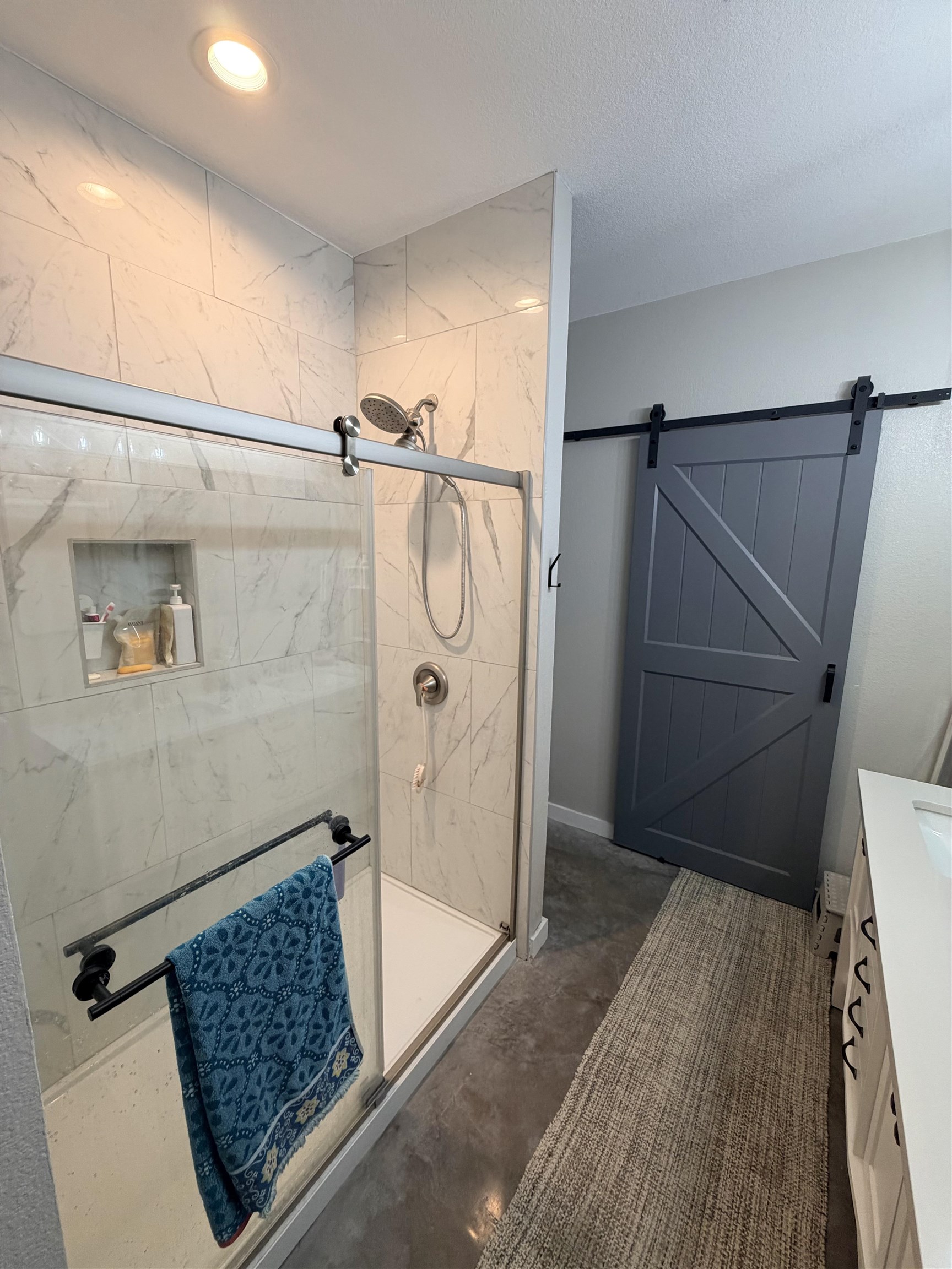 105 E Pine Drive Granite Shoals TX 78654