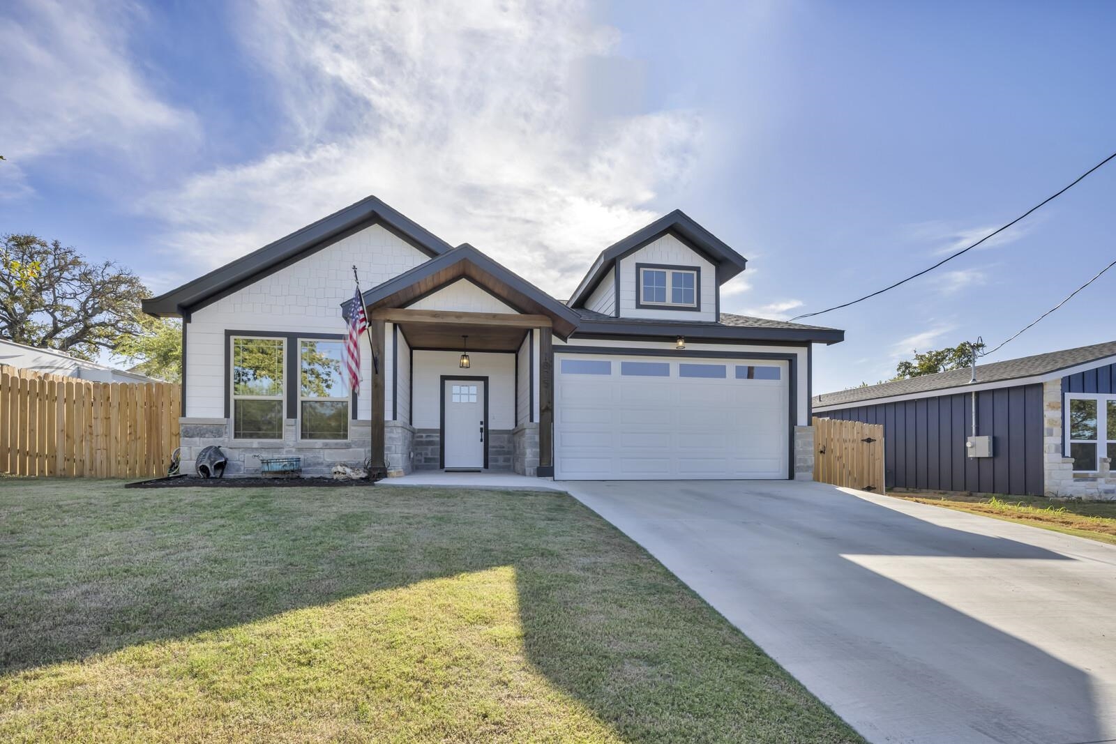 1825 Sleepy Hollow Kingsland TX 78639