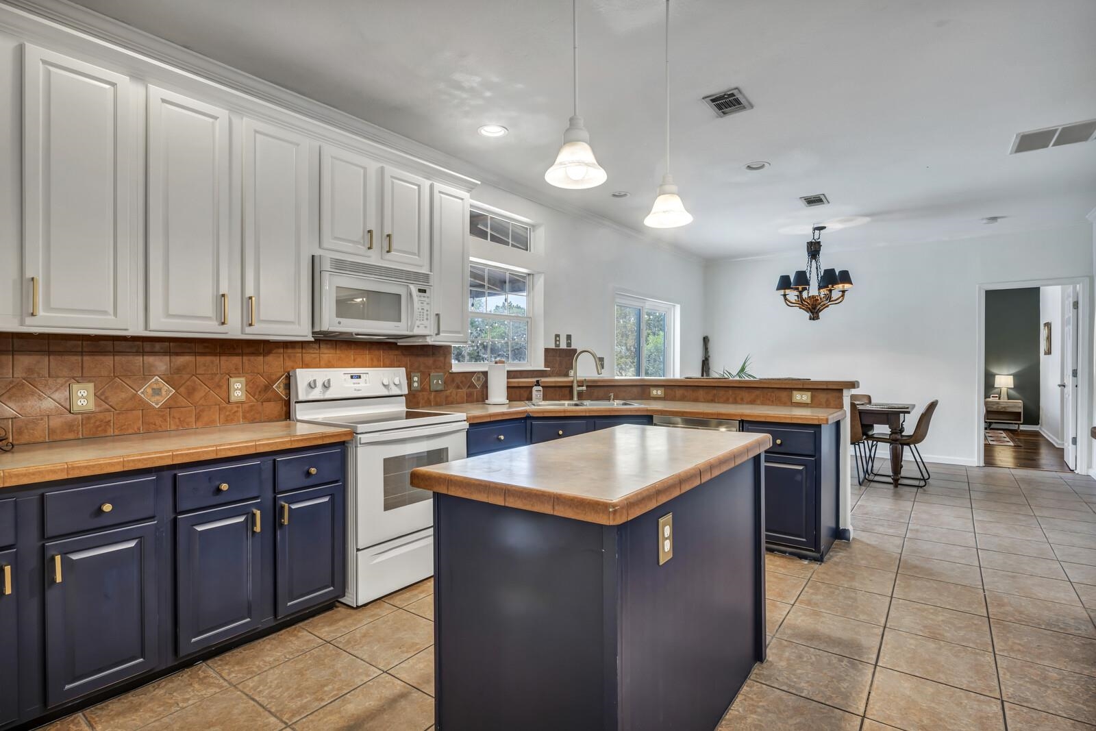 1302 White Tail Road Horseshoe Bay TX 78657