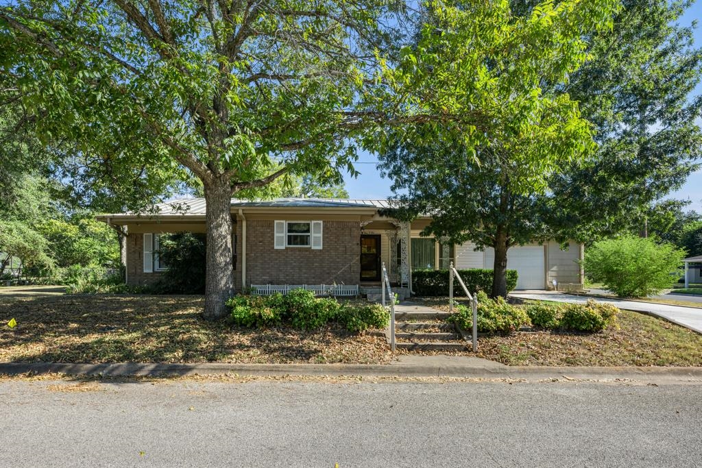 401 E Kerr Street Burnet TX 78611