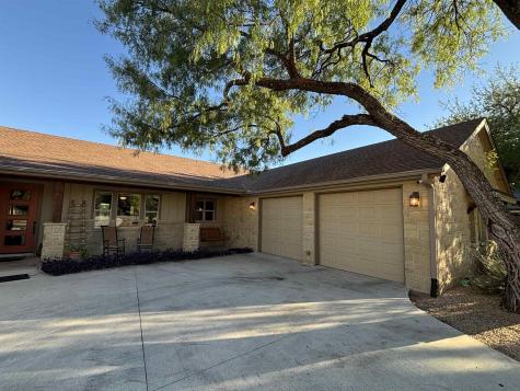 131 Primera Court Kingsland TX 78609
