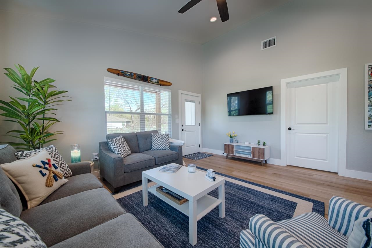 708 Southcrest Drive Granite Shoals TX 78654