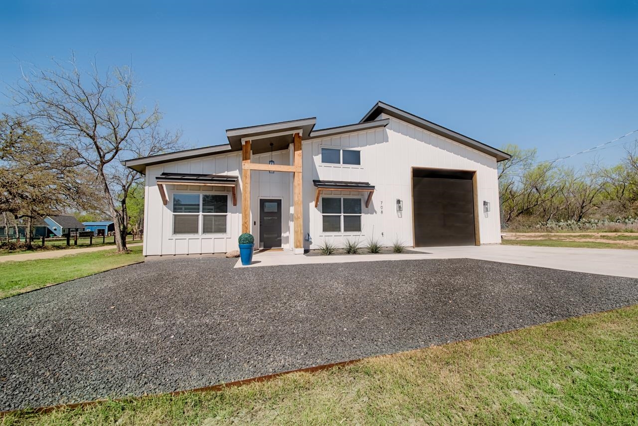 708 Southcrest Drive Granite Shoals TX 78654