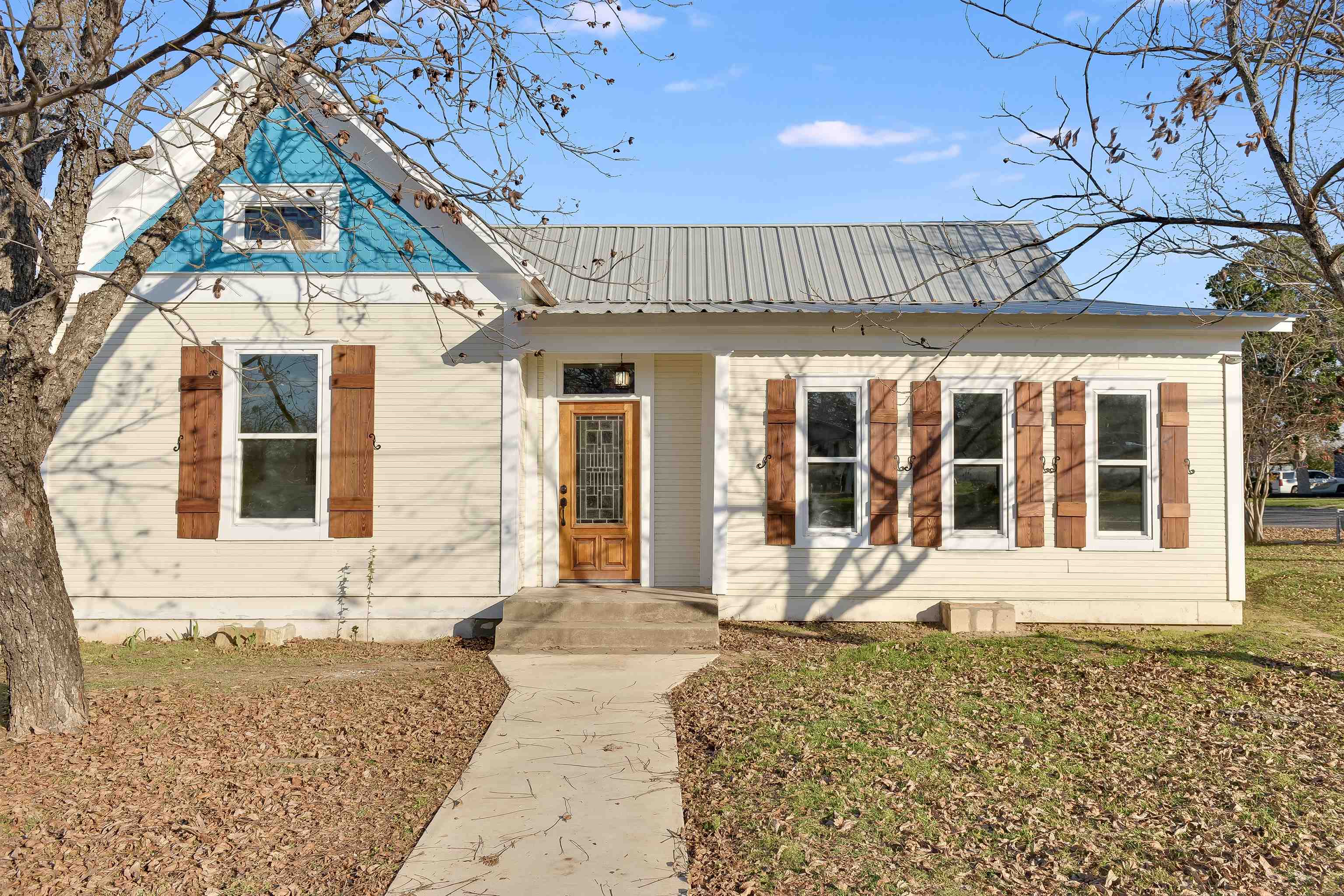 1012 Ash Street Llano TX 78643