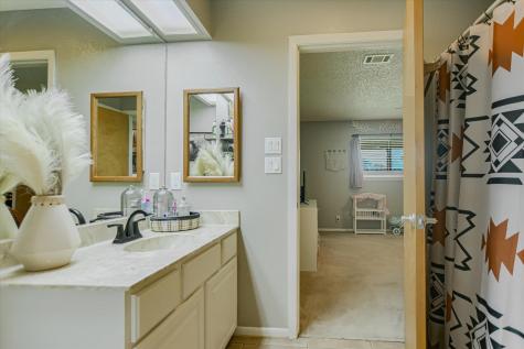 800 Texas Avenue Kingsland TX 78639