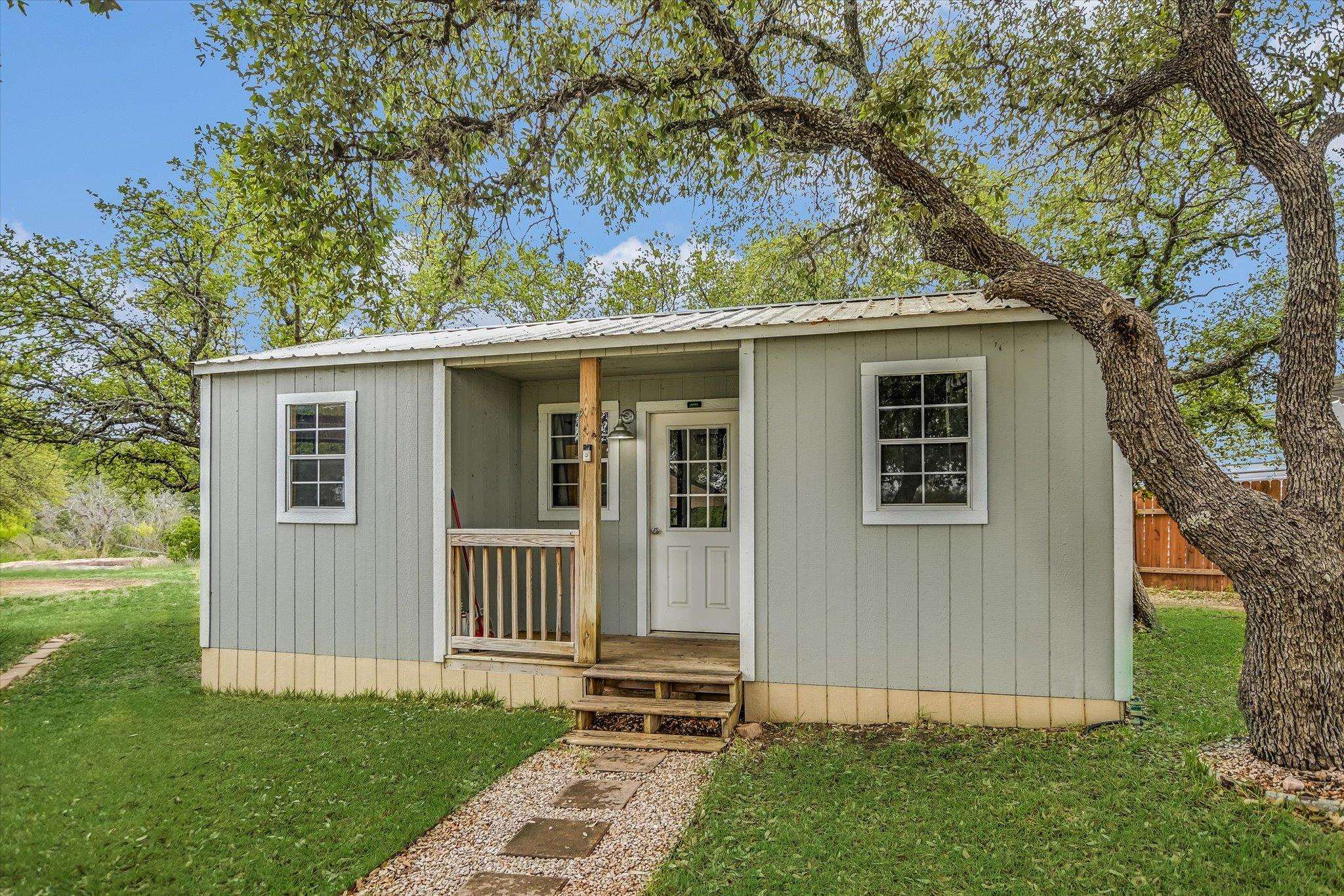 800 Texas Avenue Kingsland TX 78639