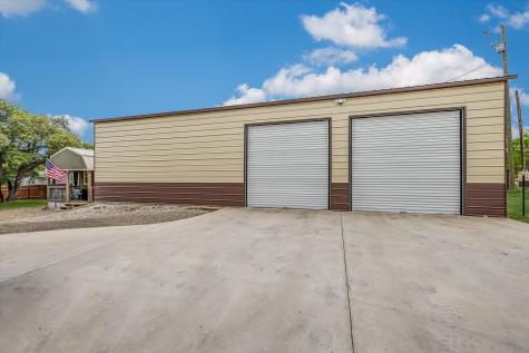 800 Texas Avenue Kingsland TX 78639