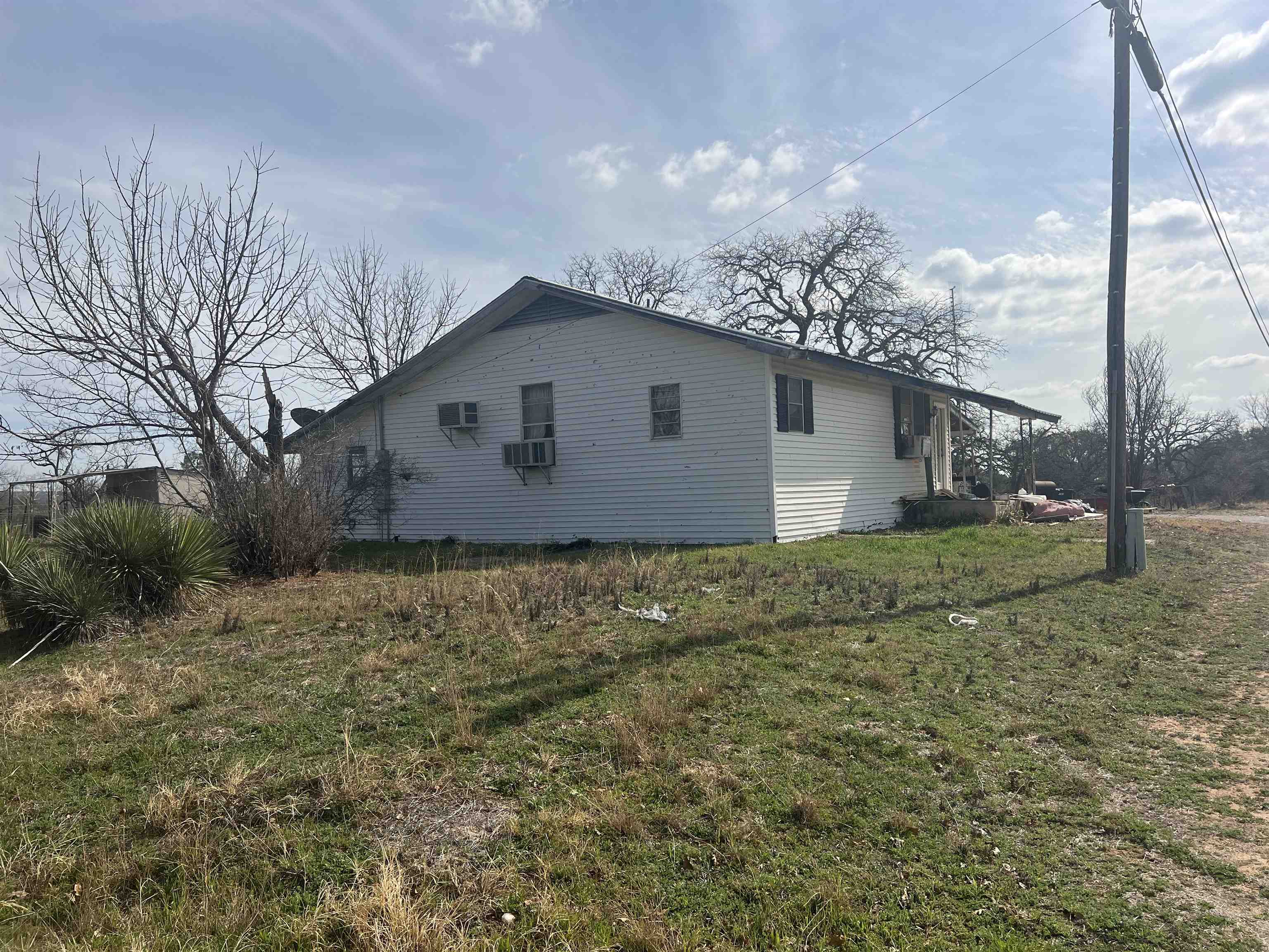 1034 Ranch Road 2545 Kingsland TX 78639