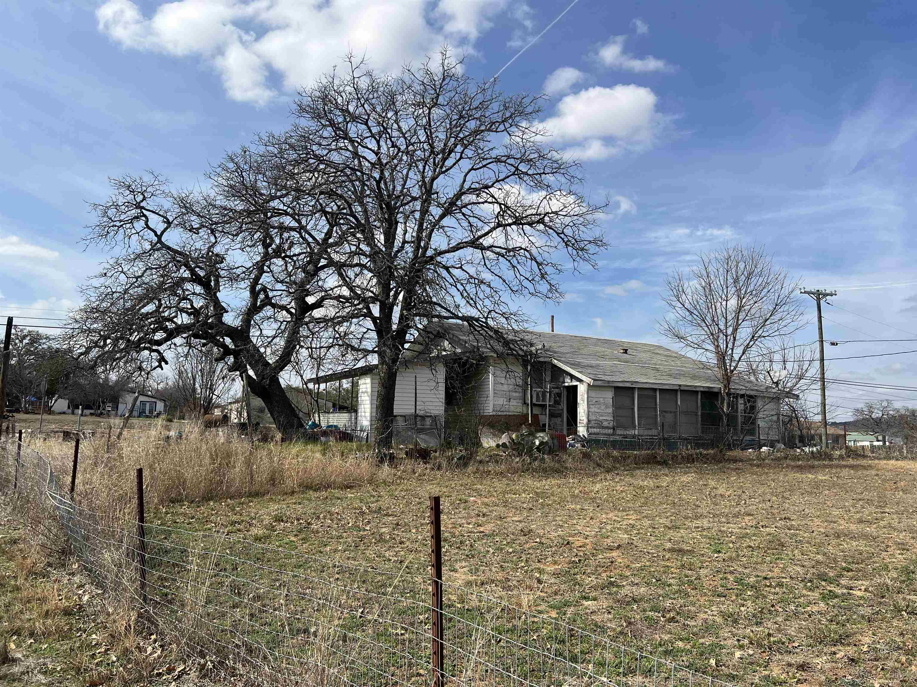 1034 Ranch Road 2545 Kingsland TX 78639